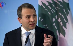 وزير الخارجية اللبناني يجري اتصالات دولية لتأمين عودة الحريري