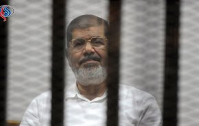 محكمة القاهرة تستأنف إعادة محاكمة مرسي باتهام 