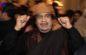 عودة القذافي من شقة بالقاهرة ومخطط لتنصيبه رئيساً