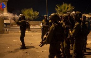 في مستهل جمعة الغضب.. الاحتلال يعتقل 16 مواطنًا في القدس
