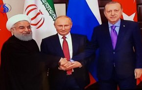 بوتين: ايقاف الحرب في سوريا لن يتحقق دون مساهمة ايران وتركيا