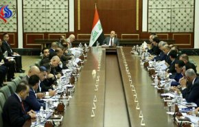 العبادي يتهم فاسدين بقيادة حملات 