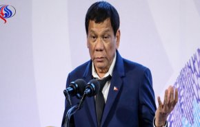 الرئيس الفلبيني يعد المسلمين بتصحيح 