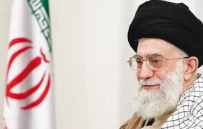 قائد الثورة الاسلامية يؤكد ضرورة وضع فريضة الزكاة على رأس الأولويات
