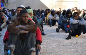 ليبيا ستقيم مركزا مؤقتا للمهاجرين الاكثر عرضة للخطر