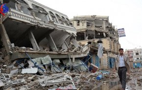 جنگنده های سعودی ساختمان های دولتی در "عمران" یمن را ویران کردند
