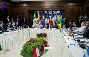 حكومة فنزويلا والمعارضة تتفاوضان في سانتو دومينغو