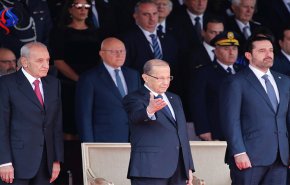 كيف ستحدد الحكومة اللبنانية موقفها غدا من ازمة استقالة الحريري؟ 