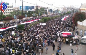 حضورگسترده مردم یمن در تظاهرات امروز صنعا پس از شکست فتنه + فیلم