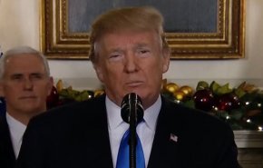 ترامب يعترف للاحتلال بالقدس عاصمة، ويوجه بنقل السفارة