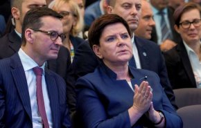 نخست‌وزیر لهستان استعفا داد