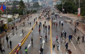 تظاهرات هزاران نفری مخالفان رئیس جمهوری هندوراس + تصاویر