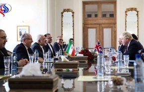 وزير الخارجية الايراني يستقبل نظيره البريطاني