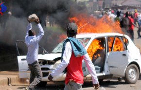المعارضة الكينية تؤجل تنصيب الرئيس البديل