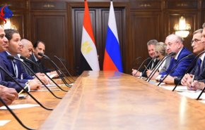 رئيس لجنة الدفاع في الدوما الروسي يزور البرلمان المصري