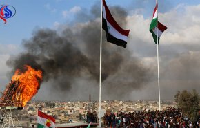 شاهد: متظاهرون يحرقون مقرات للأحزاب الكردية في كردستان العراق