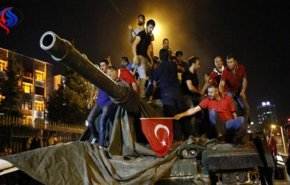السجن مدى الحياة لـ 15 متهماً بالتورط في انقلاب تركيا