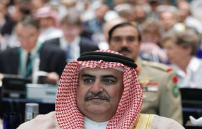 وزير خارجية البحرين: القضية الفلسطينية جانبية
