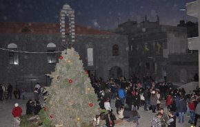 حمص القديمة تنفض غبار الحرب عشية الميلاد