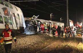 برخورد دو قطار مسافربری در اتریش

