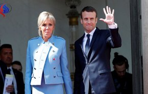 هكذا تفرض زوجة الرئيس الفرنسي نفوذها وتفاجئ الجميع