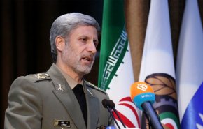 وزير الدفاع الايراني: لن نتوقف في تعزيز قدراتنا الدفاعية