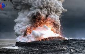 بالفيديو..ثورات بركانية تهدد اندونيسيا