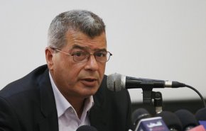 مسؤول فلسطيني يطالب بطرد سفراء امريكا من الدول العربية