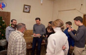فيديو وصور.. الرئيس الاسد وعائلته يزوران جرحى الجيش السوري 