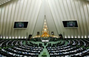 نائب ايراني: الأعداء يستغلون مطالب الشعب لإلحاق الضرر بالبلاد
