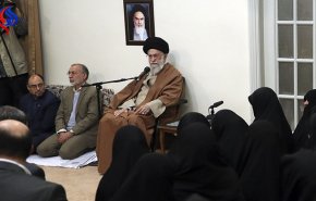 قائد الثورة: العدو يتحين الفرص للنيل من النظام الاسلامي