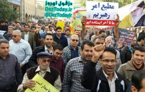 بالفيديو والصور .. محافظات ايران تنتفض: لا للشغب