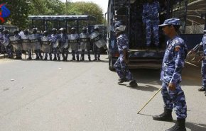 الشرطة السودانية تفرق محتجين بالغاز المسيل للدموع