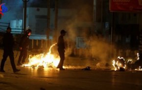 ده‌ها زخمی و بازداشت بیش از 500 نفر در تونس