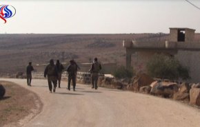 بالفيديو: نيران اشعلها الجيش السوري لتطهير أرياف حلب من الارهابيين