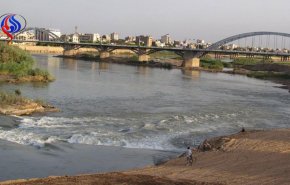 کاهش 40 درصدی دبی آب کارون/ ضرورت تشکیل ستاد خشکسالی خوزستان