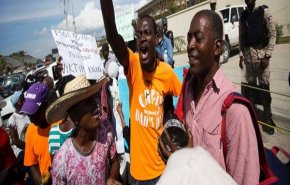 اعتراض به اظهارات توهین‌آمیز ترامپ مقابل سفارت آمریکا در هائیتی