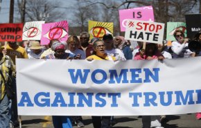 تظاهرات زنان آمریکا در سالگرد ریاست جمهوری ترامپ