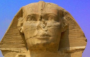 نابليون بريء من تحطيم أنف أبو الهول في مصر 