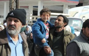 بالصور.. عودة أكثر من ألف أسرة مهجرة لمنازلها بريف دمشق