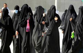 بالفيديو.. داعية سعودي يثير الجدل بعد تلميحه بقتل النساء المختلطات بالرجال!
