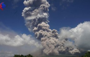 بركان الفلبين يقذف حمما بارتفاع 5 كيلومترات 
