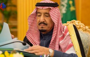 الملك السلمان يدعو ملكاً عربياً لزيارة السعودية الشهر المقبل