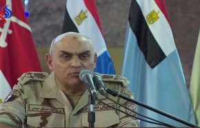 ماذا قال وزير الدفاع المصري عن وجود خلافات داخل الجيش؟