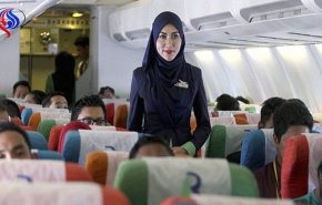 إقليم آتشيه الإندونيسي يأمر مضيفات الطيران المسلمات بارتداء الحجاب