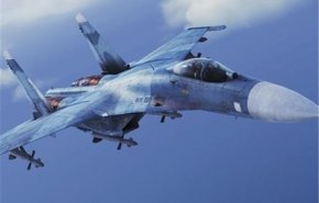 دور کردن هواپیمای آمریکا توسط جنگنده روس + فیلم