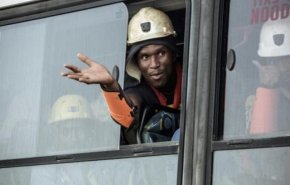 كيف نجى الف عامل علقوا في منجم في جنوب افريقيا؟