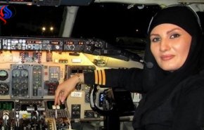 تعرف على القائدة الايرانية الوحيدة لطائرة 