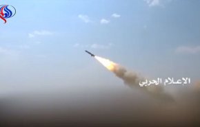 بالفيديو...القوة الصاروخية اليمنية تدك قاعدة الملك فيصل في عسير بصاروخ باليستي