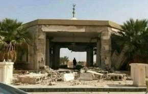 بالصور.. مسلحون يفجرون قبر والدة القذافي في ليبيا